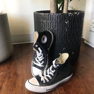 Black high top converse